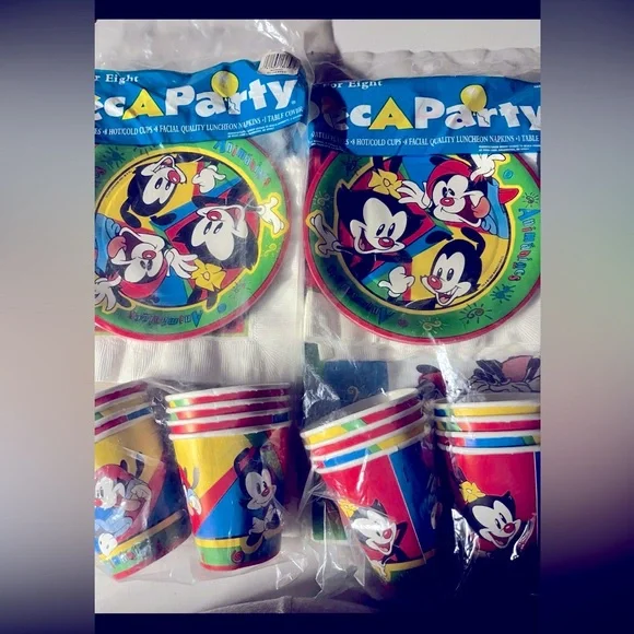 Vintage Animaniacs party decorations & supplies - Picture 9 of 12